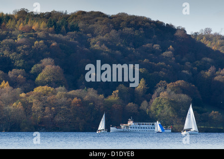 Der MV-Schwan, ursprünglich Dampf, Passagier-Fähre am Lake Windermere Stockfoto