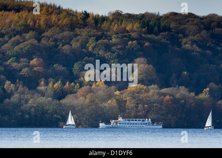 Der MV-Schwan, ursprünglich Dampf, Passagier-Fähre am Lake Windermere Stockfoto