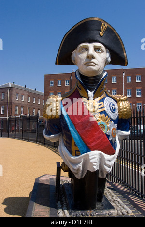 Schiff-Aushängeschild von Admiral Nelson, historischen Docks Portsmouth, Portsmouth, Hampshire, England, Vereinigtes Königreich, Europa Stockfoto