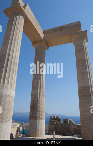 Die Akropolis von Lindos, Rhodos, Dodekanes, griechische Inseln, Griechenland, Europa Stockfoto
