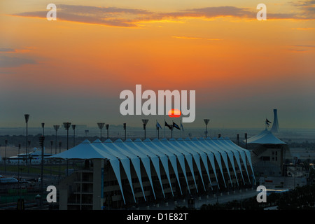 Sonnenaufgang über dem Yas Island-Abu Dhabi Stockfoto