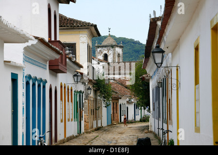 Typischen Häusern im Kolonialstil in der Altstadt von Parati, Rio De Janeiro Zustand, Brasilien, Südamerika Stockfoto