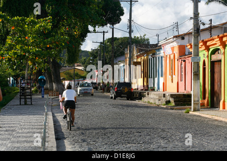 Kolonialen Gebäude in der kolonialen Altstadt in den unteren Bereich, Porto Seguro, Bahia, Brasilien, Südamerika Stockfoto