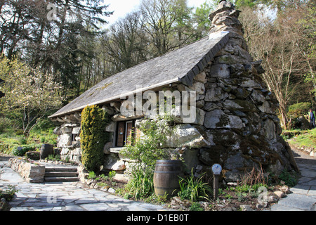 Hässliches Haus, Ty Hyll, Snowdonia-Nationalpark, Snowdonia, Nord Wales, Wales, Vereinigtes Königreich, Europa Stockfoto