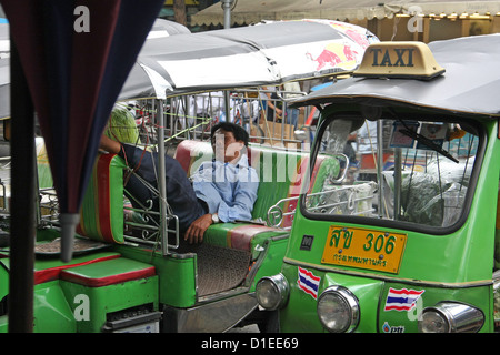 Tuk-Tuk-Fahrer in Bangkok Stockfoto