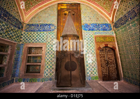 Gekachelten Raum und osmanischen Architektur des Harems. Topkapi-Palast, Istanbul, Türkei Stockfoto