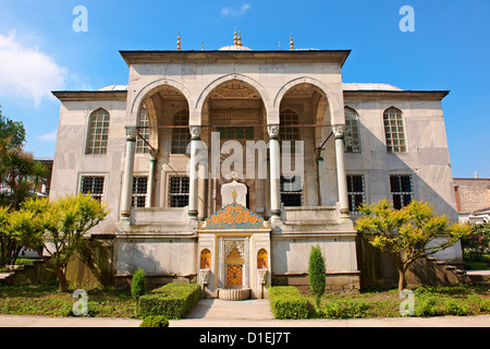 Palastschule Bibliothek oder Bibliothek von Sultan Ahmed III, Topkapi Palast, Istanbul, Türkei Stockfoto