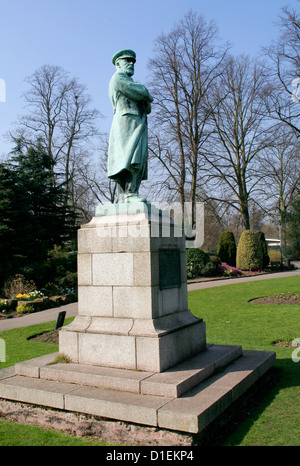 Kapitän Edward Smith Titanic Statue Lichfield Staffordshire England UK Stockfoto