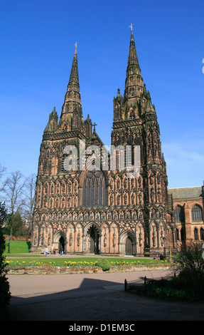 Westen front St. Chad Kathedrale Lichfield Staffordshire England UK Stockfoto