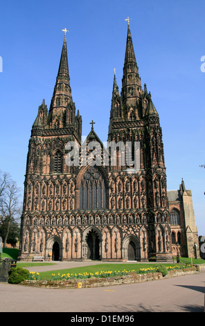 Westfassade St. Chads Kathedrale Lichfield, Staffordshire England UK Stockfoto