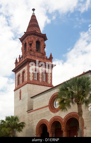 Kunstvoll gemauerte Turm von Grace United Methodist Church Henry Flagler in St. Augustine Florida Stockfoto