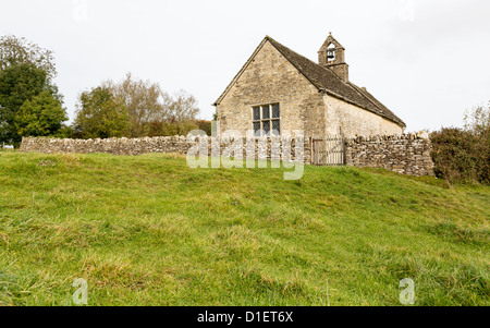 Pfarrkirche St. Oswald in verlassenen Weiler Widford in Oxfordshire in Windrush Tal Stockfoto