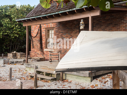 Ziegelhaus der Leuchtturmwärter im Cape Florida Bill Baggs State Park Stockfoto