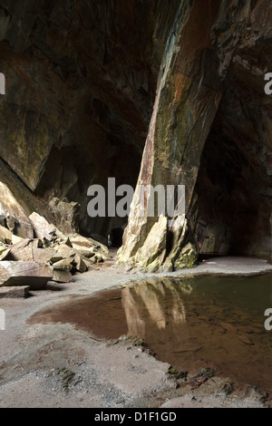 Cathedral Cave Höhle im alten Schieferbergwerk, wenig Langdale, Cumbria, England, UK Stockfoto