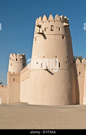 Historischen Festung Al Jahili Fort in Al Ain, Abu Dhabi, Vereinigte Arabische Emirate Stockfoto