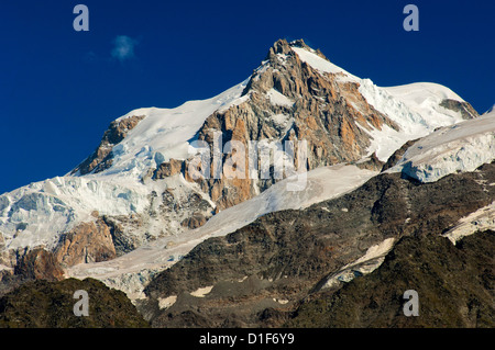 Bossons Gletscher, Glacier des Bossons mit Gipfel Mont Maudit im Tal von Chamonix Mont-Blanc, Chamonix, Haute-Savoie, Frankreich Stockfoto