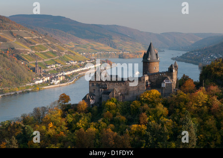 Burg Stahleck Rhine Castle, Bacharach, Rheinland, Deutschland im Herbst Stockfoto