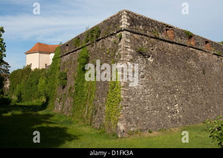 Wand der Uzhhorod Burg, Ukraine. Im ХI Jahrhundert erbaut. Stockfoto