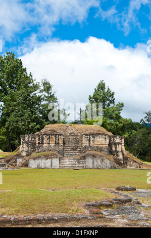 Die Ruinen von Iximche in der Nähe von Tecpan, Guatemala, Mittelamerika Stockfoto