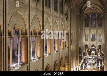 Kirchenschiff, Kathedrale Notre-Dame, Paris, Frankreich Stockfoto