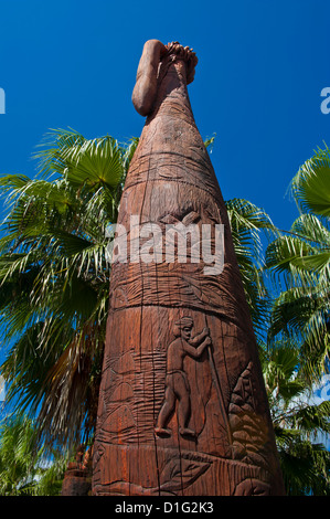 Hölzerne Statuen in der Skulptur Garten von La Foa, Westküste von Grand Terre, Neukaledonien, Melanesien, Südsee, Pazifik Stockfoto