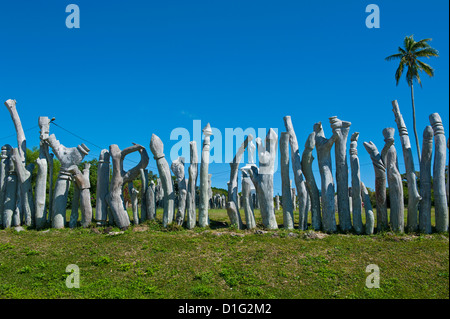 Traditionelle Holzschnitzereien an Ile des Pins, Neukaledonien, Melanesien, Südsee, Pazifik Stockfoto