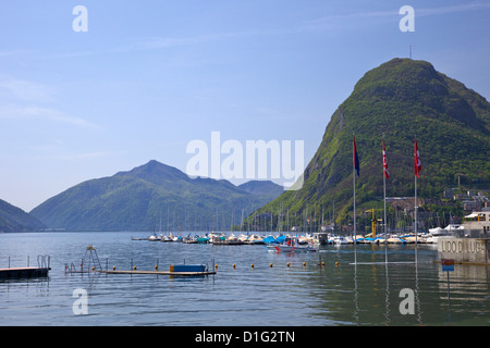 Blick auf Monte San Salvador von Lido, Lugano, Lago di Lugano, Tessin, Schweiz, Europa Stockfoto