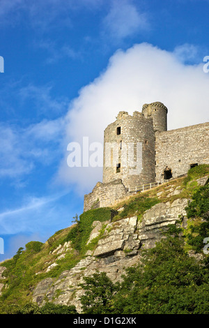 Harlech Castle im Sommersonnenschein, UNESCO-Weltkulturerbe, Gwynedd, Wales, Vereinigtes Königreich, Europa Stockfoto