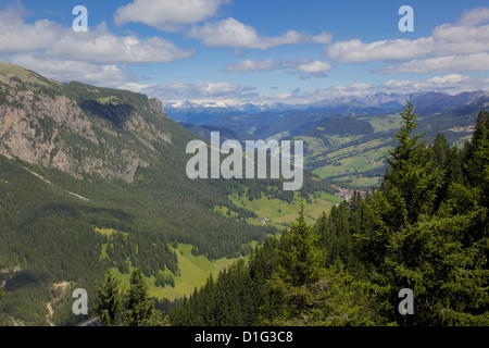 Blick vom Col Alto, Corvara, Badia Tal, Provinz Bozen, Trentino-Alto Adige/South Tyrol, Dolomiten, Italien, Europa Stockfoto