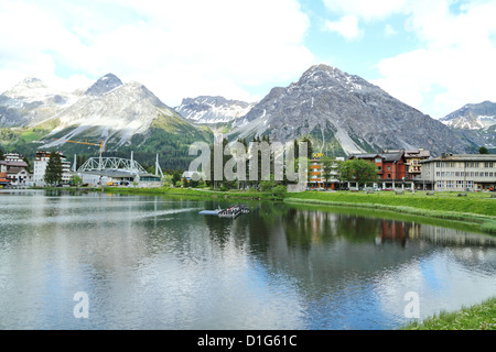 Blick über den oberen See (Obersee) in Arosa, Schweiz Stockfoto