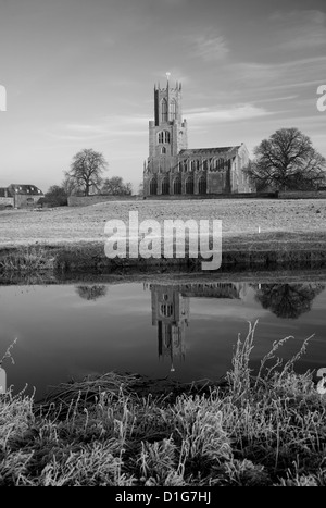 Schwarz / weiß-Panorama-Bild, St Mary und Allerheiligen Kirche Fotheringhay Northamptonshire England Großbritannien UK Stockfoto