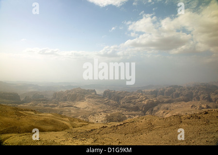 Aussicht von der Kings Highway zwischen Aqaba & Petra, Jordanien. Stockfoto