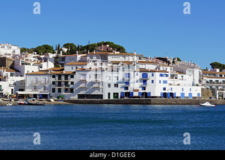 Cadaques-Dorf an der mediterranen Küste, Costa Brava, Katalonien, Spanien Stockfoto