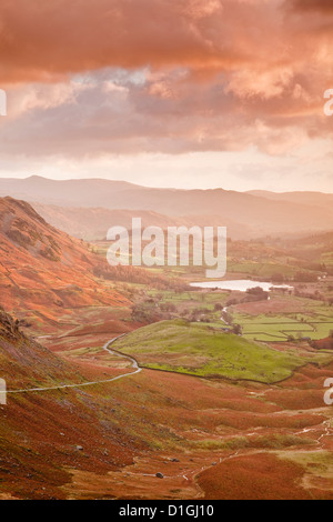 Auf der Suche nach den Wrynose-Pass zu wenig Langdale im Lake District National Park, Cumbria, England, Vereinigtes Königreich, Europa Stockfoto