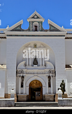 Basilika der Muttergottes von Copacabana am Ufer des Titicaca-See, Bolivien, Südamerika Stockfoto