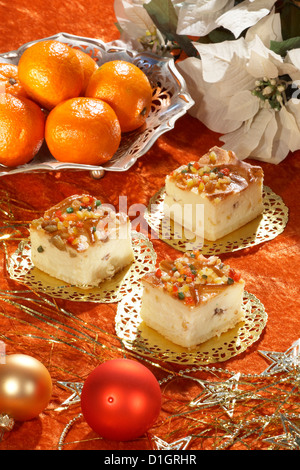 Weihnachten-Käsekuchen mit Rosinen Stockfoto