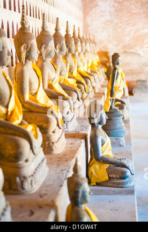 Buddhas in Wat Si Saket, der älteste Tempel in Vientiane, Laos, Indochina, Südostasien, Asien Stockfoto