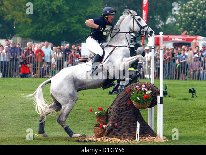 24.04.2011 Oliver Townend Ashdale Cruise Master am Badminton Horse Trials Credit James Galvin Stockfoto