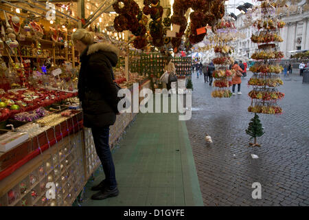 21. Dezember 2012 Rom Italien. Rom bereitet sich auf feiern Weihnachten trotz der italienischen Wirtschaft kämpfen aufgrund der Euro-Finanzkrise Stockfoto