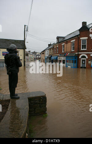 Braunton, Nord-Devon, UK. 22. Dezember 2012. Nach Starkregen über Nacht sind tief liegende Gebiete unter Wasser in das Dorf Braunton. Stockfoto