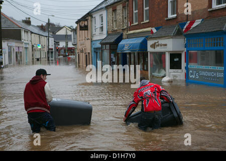 Braunton, Nord-Devon, UK. 22. Dezember 2012. Nach Starkregen über Nacht sind tief liegende Gebiete unter Wasser in das Dorf Braunton. Stockfoto