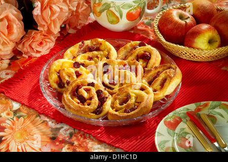 Cookies mit Kirschen Stockfoto