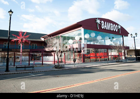 Seaside Heights, NJ, USA, 22. Dezember 2012. Bamboo Bar auf MTVs "Jersey Shore" still standing nach Hurrikan Sandy zu sehen. Stockfoto