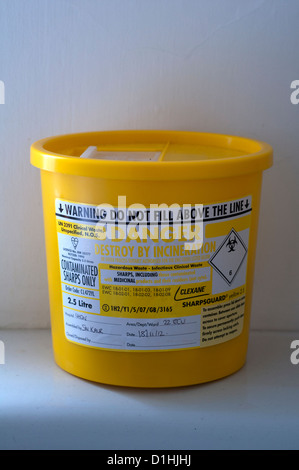 Sharps Eimer Stockfoto