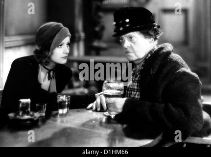 Anna Christie Anna Christie Greta Garbo, Marie Dressler Nachdem Sie Ihr Geld Jahrelang als Prostituierte Verdient Hat, Geht Stockfoto