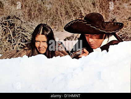 Suedwest Nach Sonora Appaloosa, Anjanette Comer, Marlon Brando Matt Fletcher (Marlon Brando) Und Trini (Anjanette Comer) Stockfoto