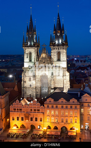 Church of Our Lady vor Tyn in Jizchak Náměstí (Altstädter Ring) in Prag, die Hauptstadt der Tschechischen Republik. Stockfoto