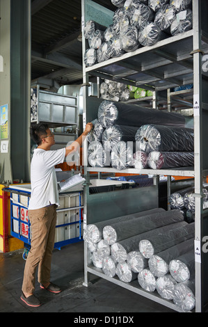 Eine Fabrik und Forschungslabor, wo Stoff erforscht, produziert und hergestellt ist Stockfoto