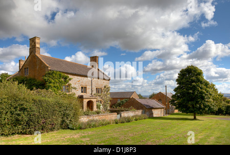 Cotswold englischen Landhaus, Gloucestershire, England. Stockfoto