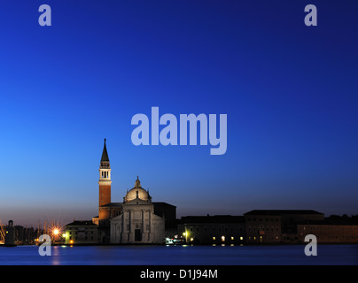 San Giorgio Maggiore von Venedig in der Morgendämmerung Stockfoto